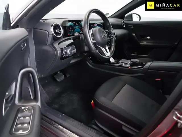 Mercedes-Benz C-Class view 16