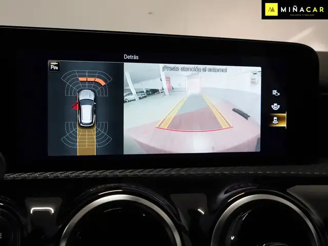 Mercedes-Benz C-Class view 14