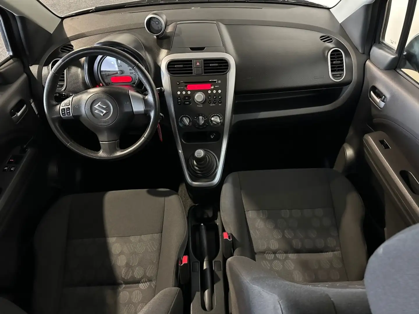 Suzuki Splash 1.2 EXCLUSIVE NAP l TREKHK l LMV l AIRCO l ELEKRAM Grijs - 2