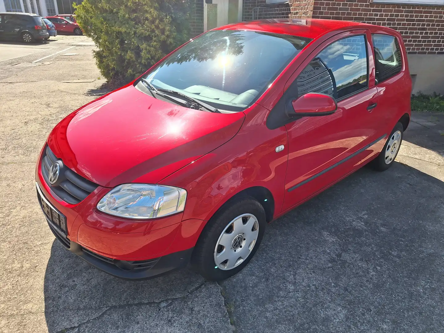 Volkswagen Fox Basis Rood - 1