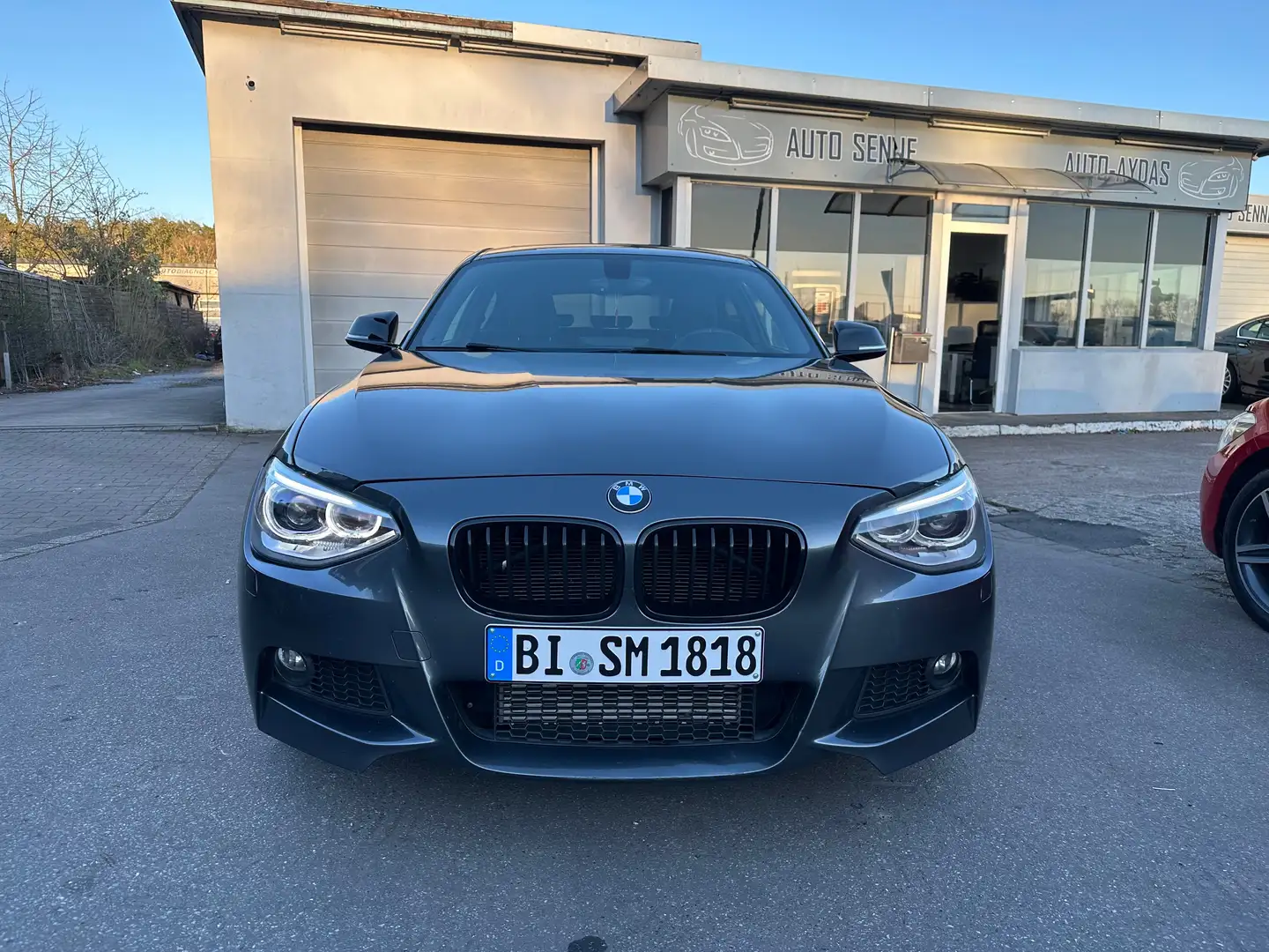 BMW 118 d M-Sportpaket-Bi Xenon-Navi-Leder-Klimaautomatik Grau - 1