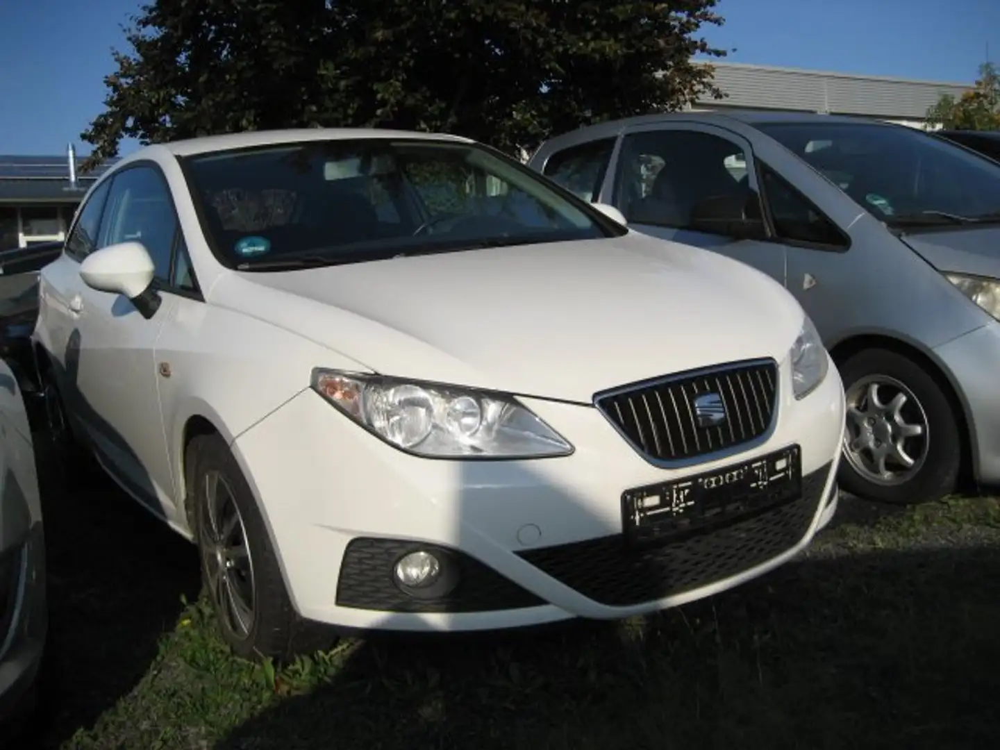 SEAT Ibiza Ibiza SC 1.6 16V Style Biały - 2
