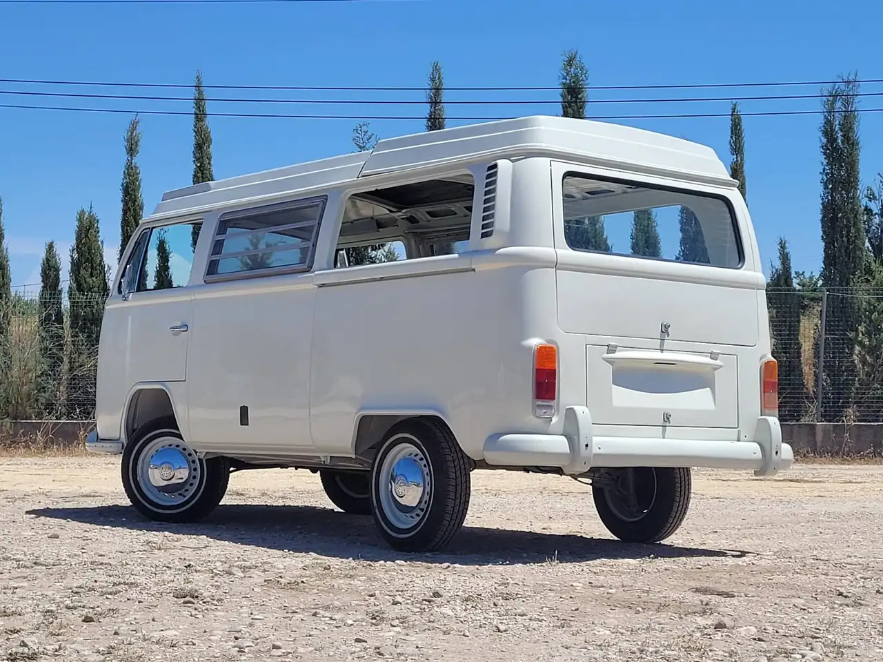 Volkswagen T2AB Westfalia, foto 2