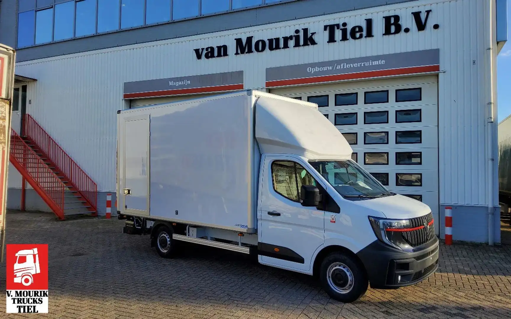 Renault Master IN 2025 BPM VRIJ - 150.35 NEW FWD EURO 6 EL - LAAD Blanc - 1