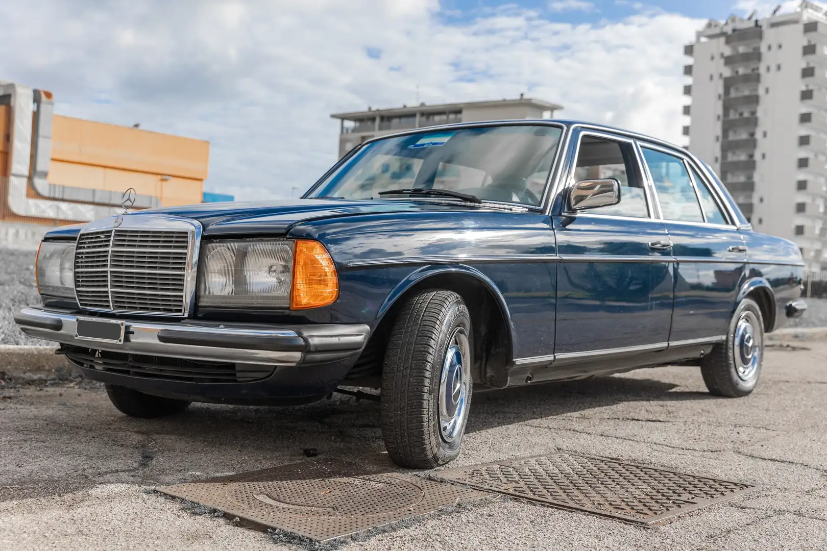 Mercedes-Benz 200 Blue - 2