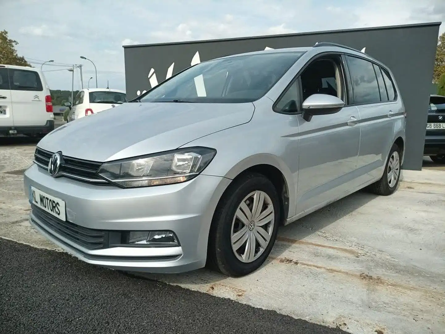 Volkswagen Touran 1.6L TDI 115CH PHASE 2 BVA / GPS / Bluetooth / 7PL Gris - 1