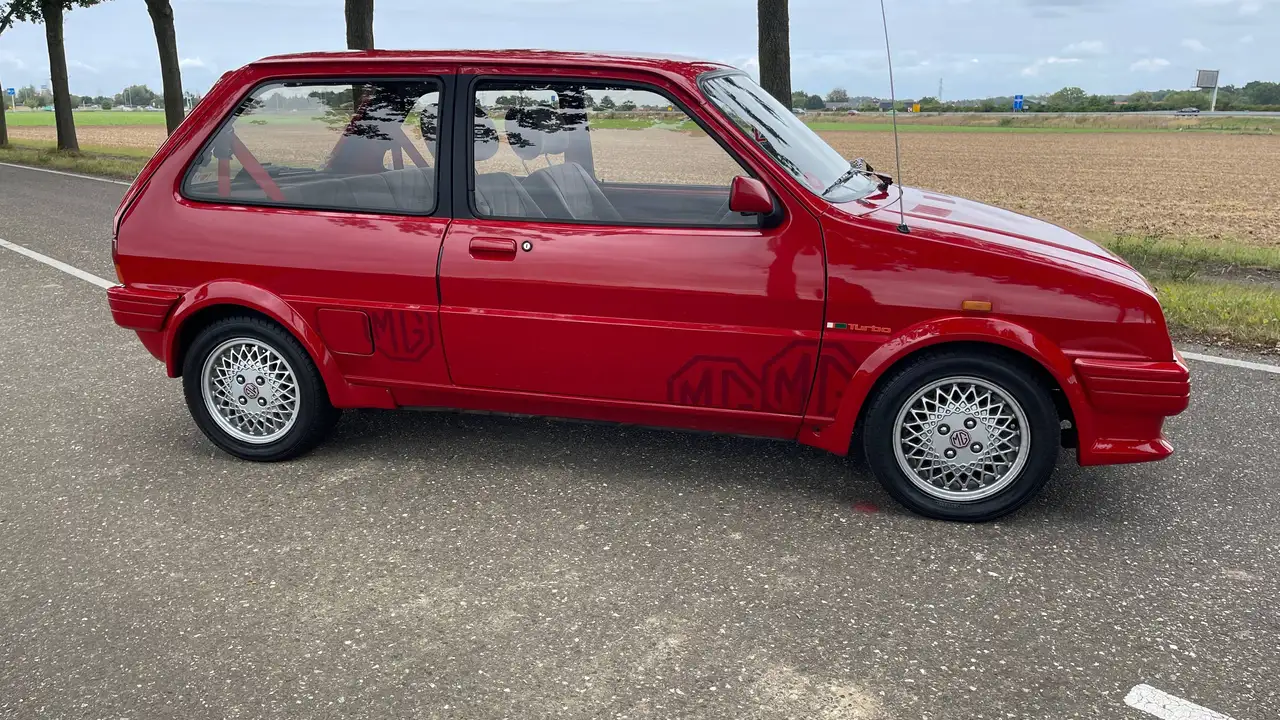 MG Metro Turbo, series 2, foto 6