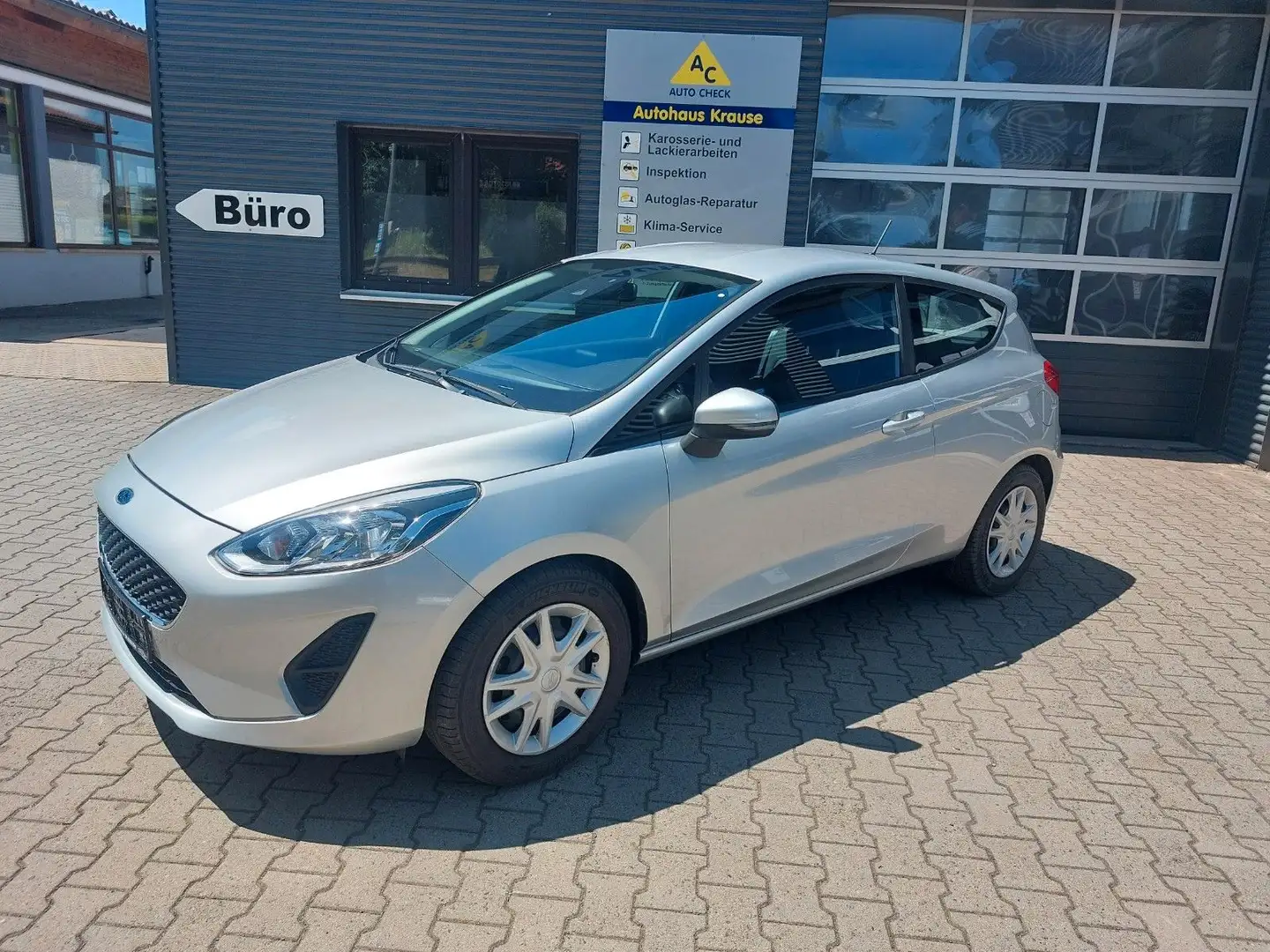 Ford Fiesta Trend Silber - 2