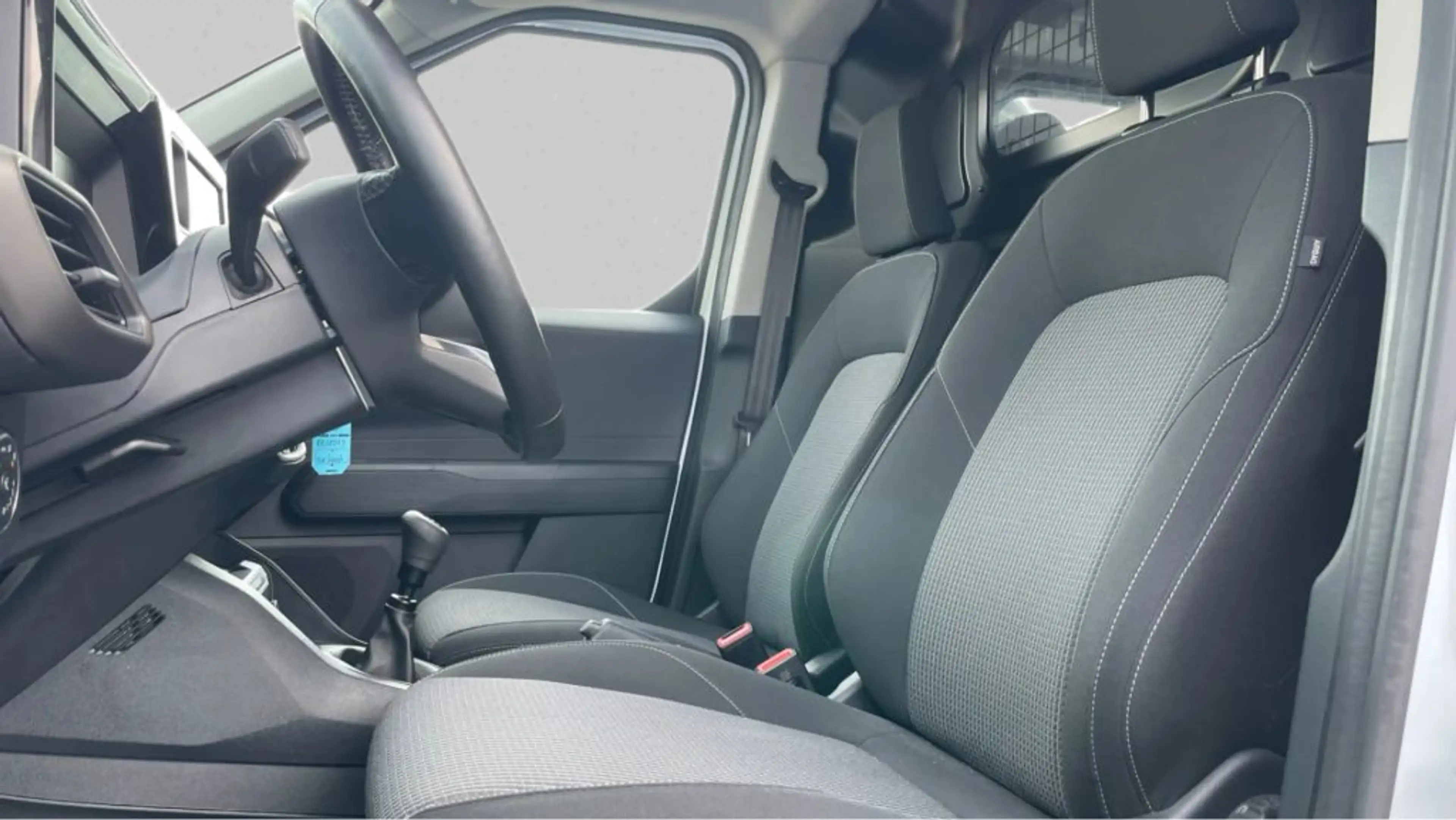 Ford Transit Courier 1,0 l EcoBoost Trend — photo 9