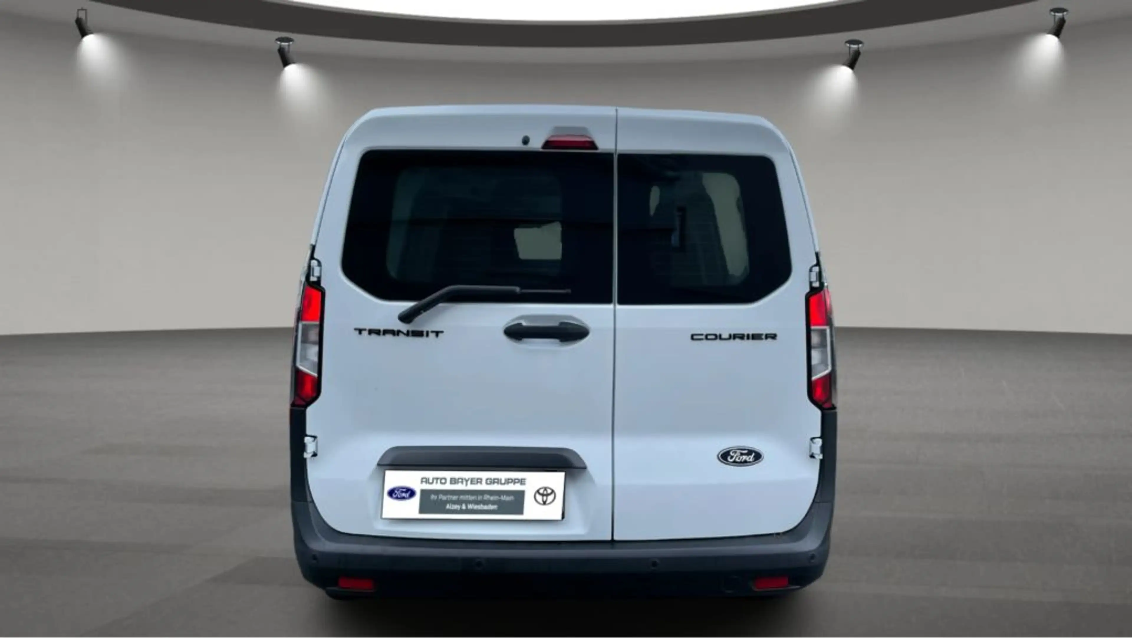 Ford Transit Courier 1,0 l EcoBoost Trend — photo 4