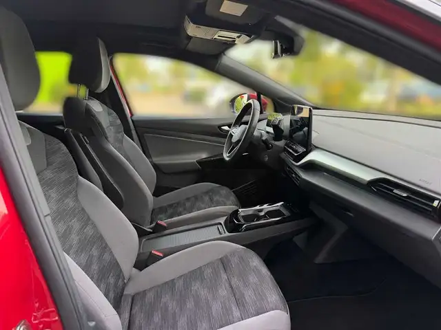 Volkswagen Id.4 view 17
