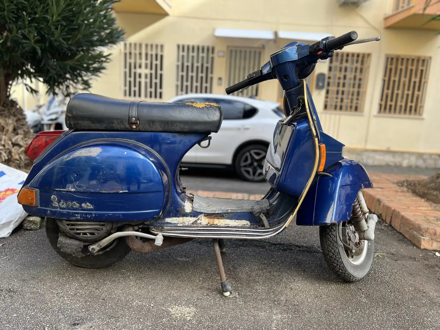Piaggio PX 150 vespa px 200 e - 1