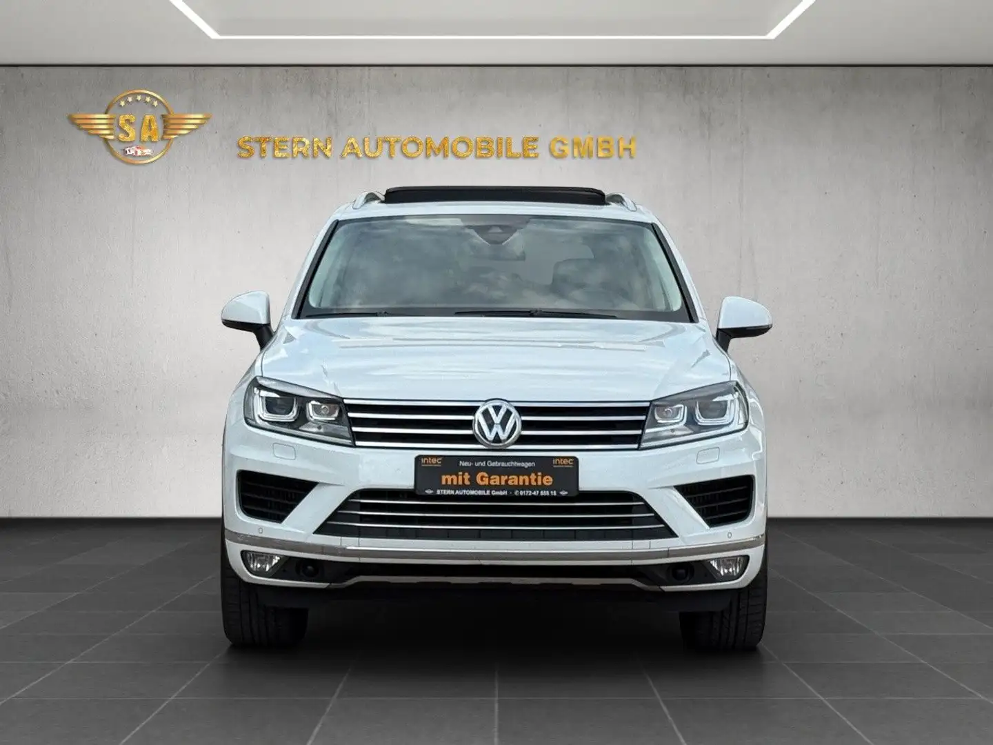 Volkswagen Touareg V6 TDI Executive Edition Terrain Tech Weiß - 2