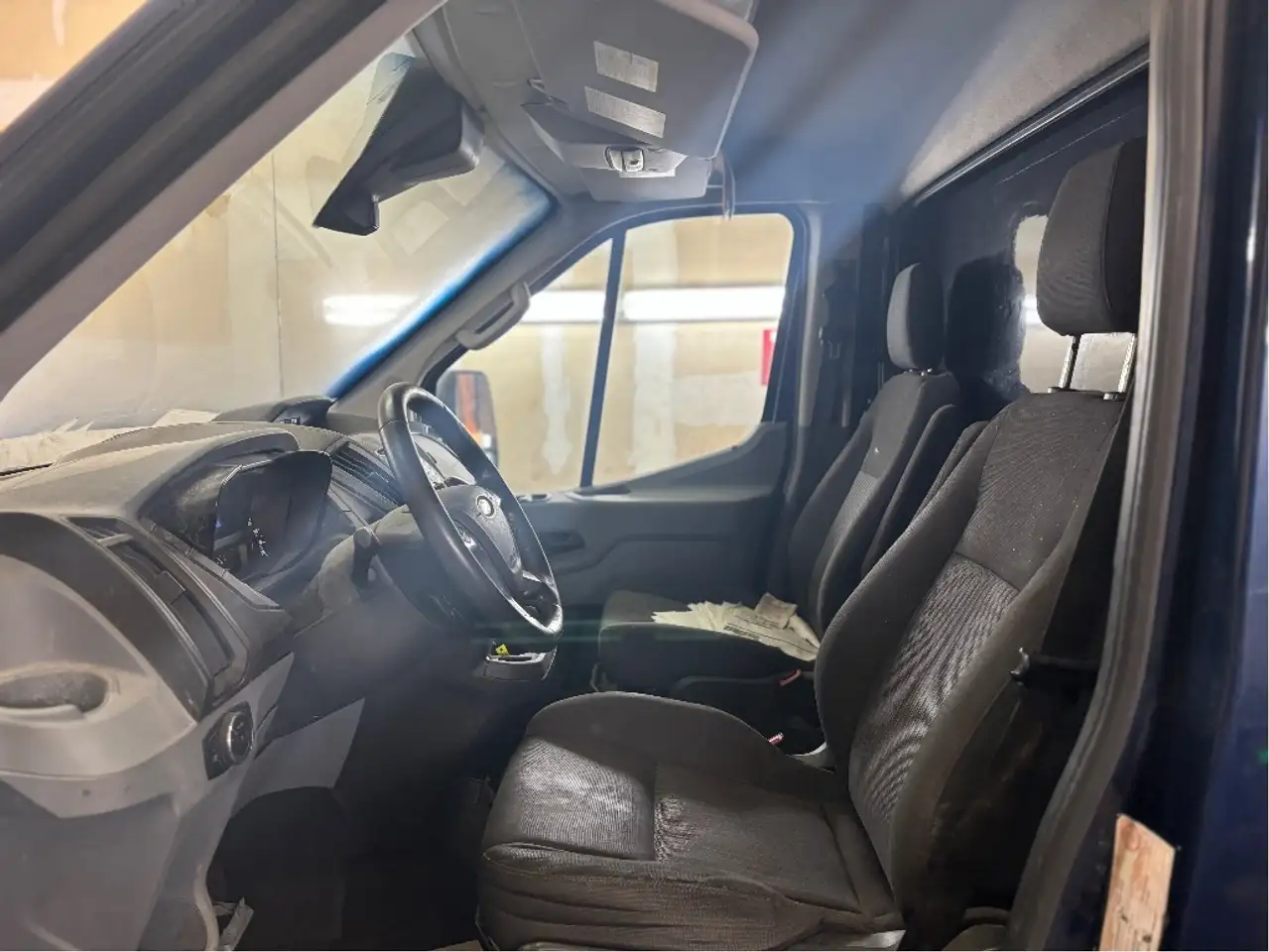 Ford E-Transit photo Ford E-Transit