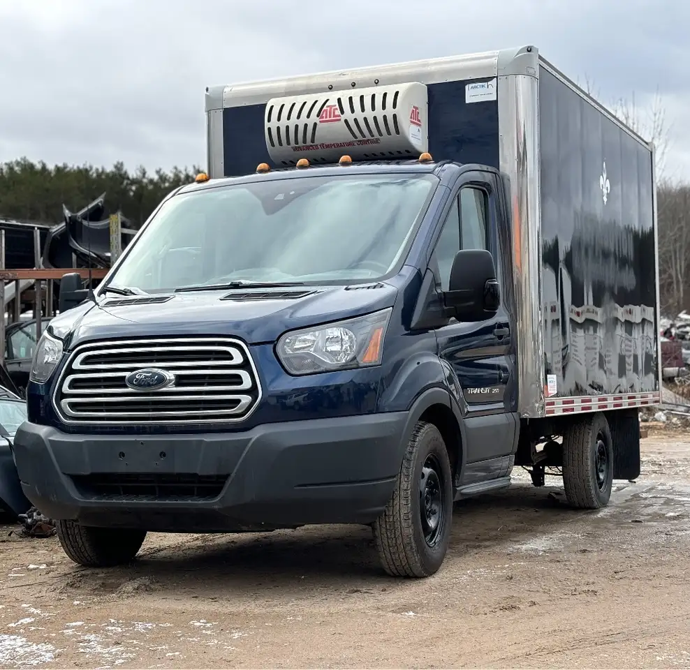 Ford E-Transit photo Ford E-Transit