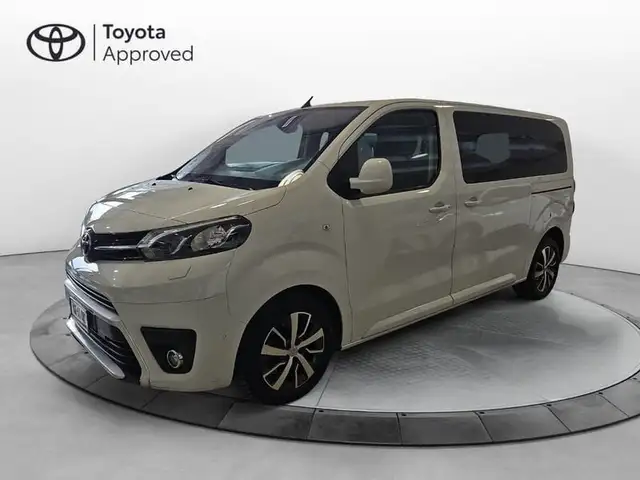 Toyota Proace Verso 2.0D 150cv S&S M/T L1 D Executive