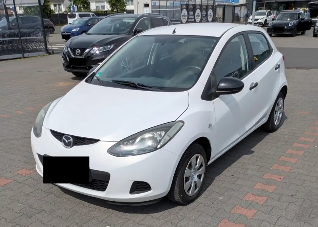 Mazda 2