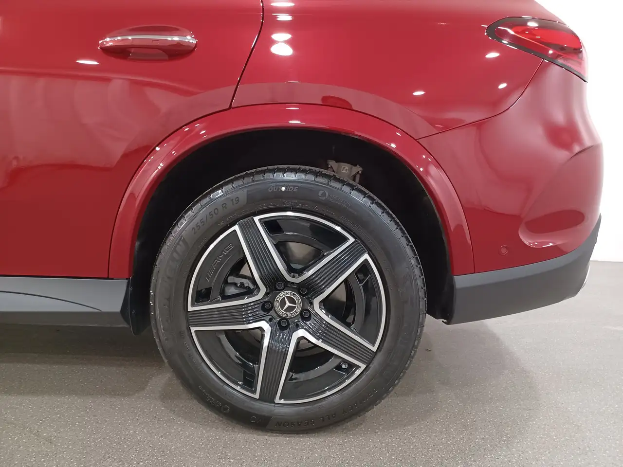 Mercedes-Benz GLC снимка Mercedes-Benz GLC