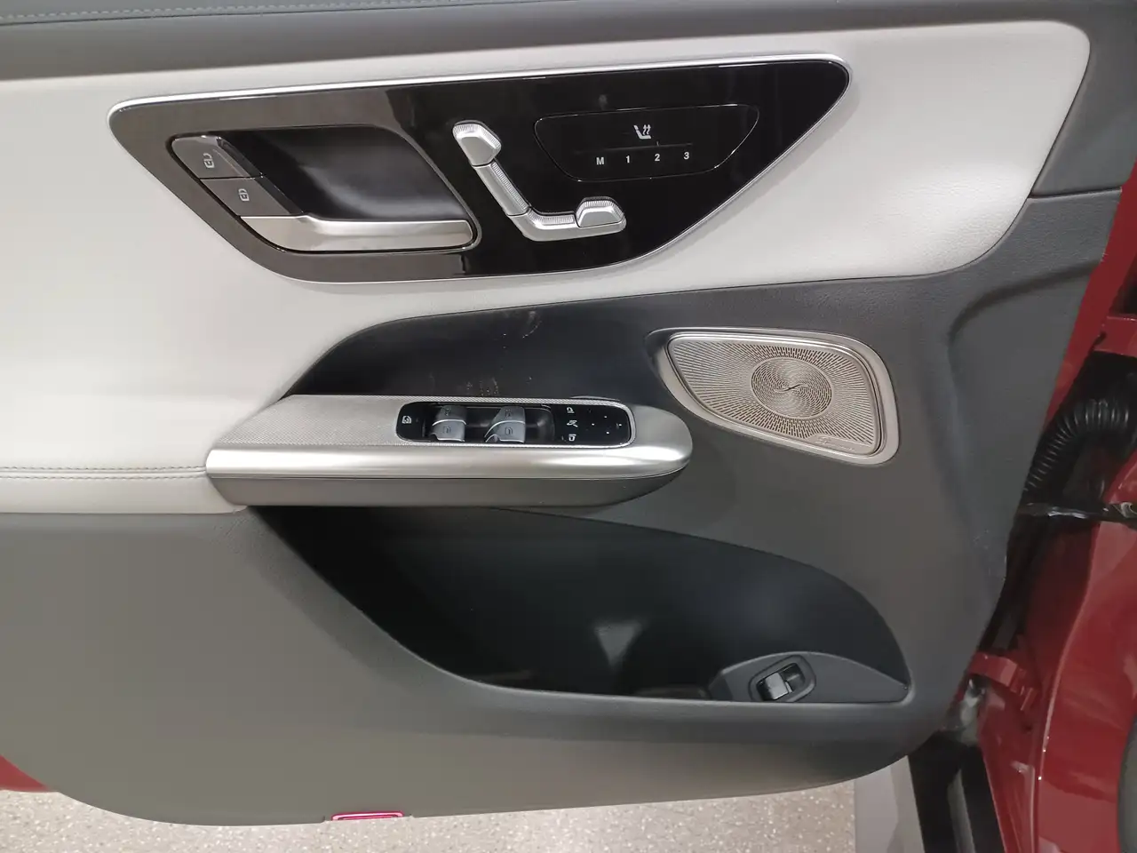 Mercedes-Benz GLC снимка Mercedes-Benz GLC