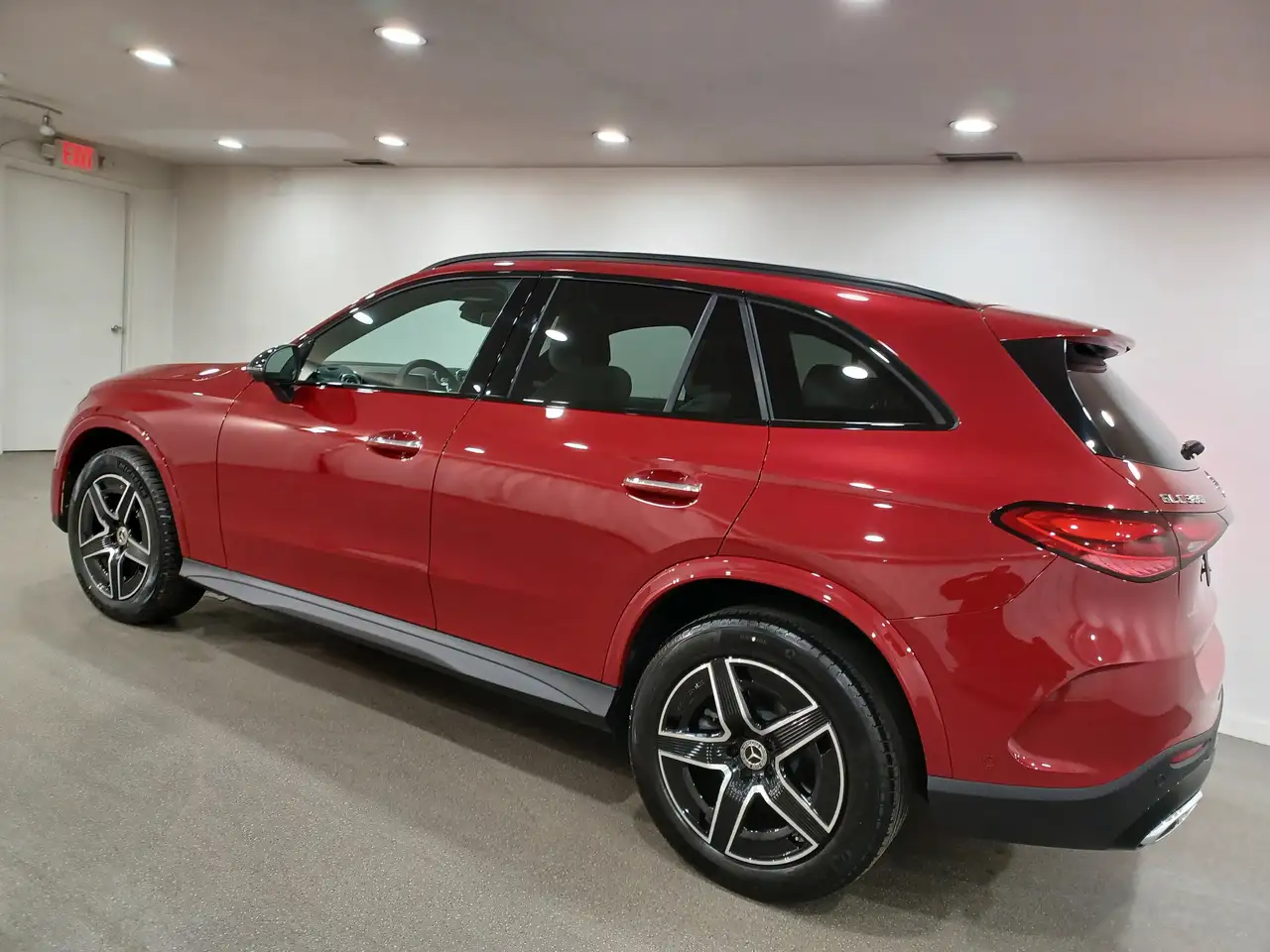 Mercedes-Benz GLC снимка Mercedes-Benz GLC