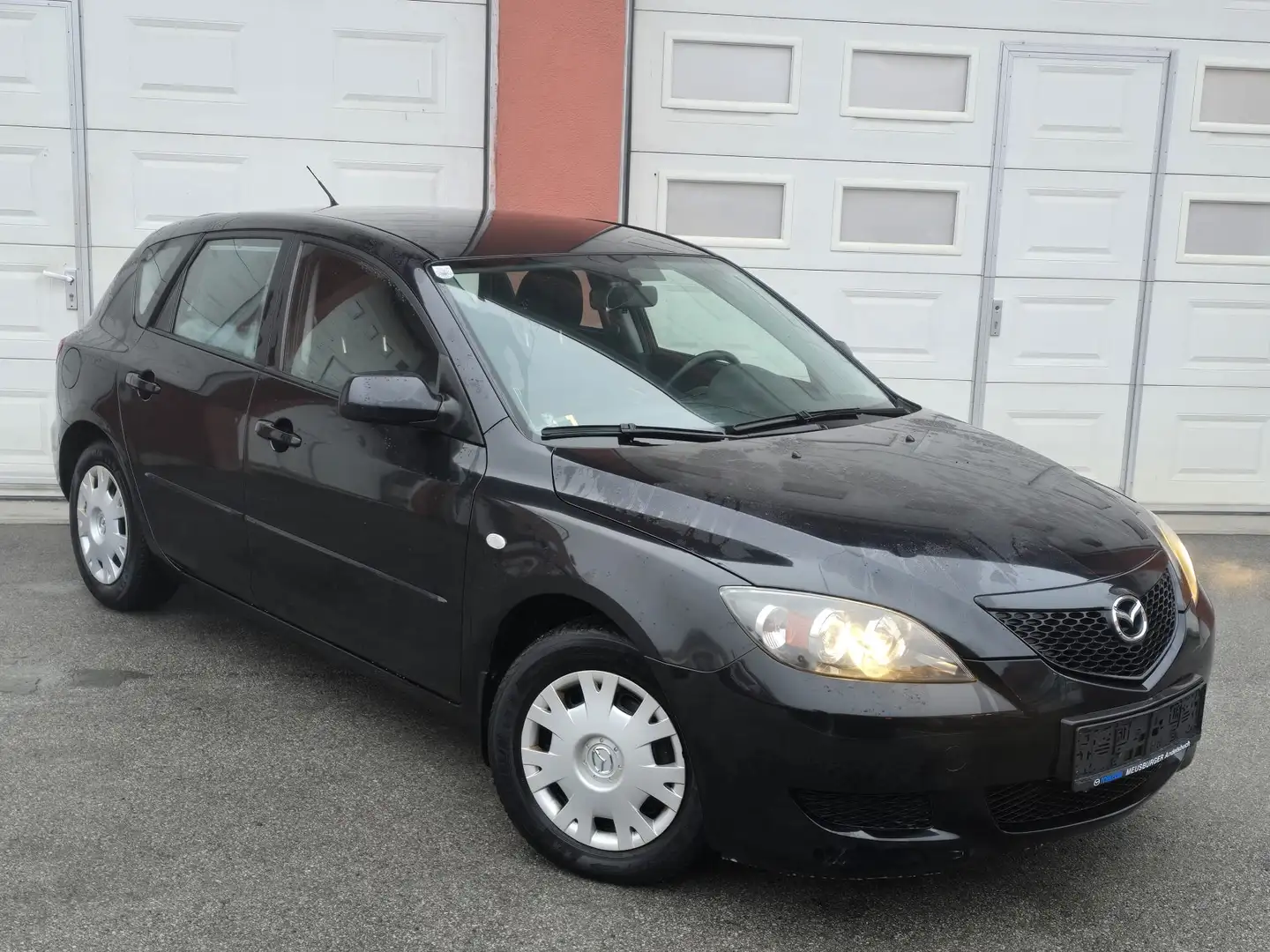 Mazda 3 Sport 1,6i Aut. Schwarz - 2