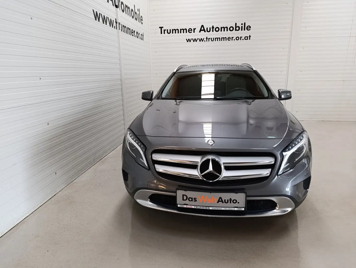 Mercedes-Benz GLA 180 180 CDI Grau - 2