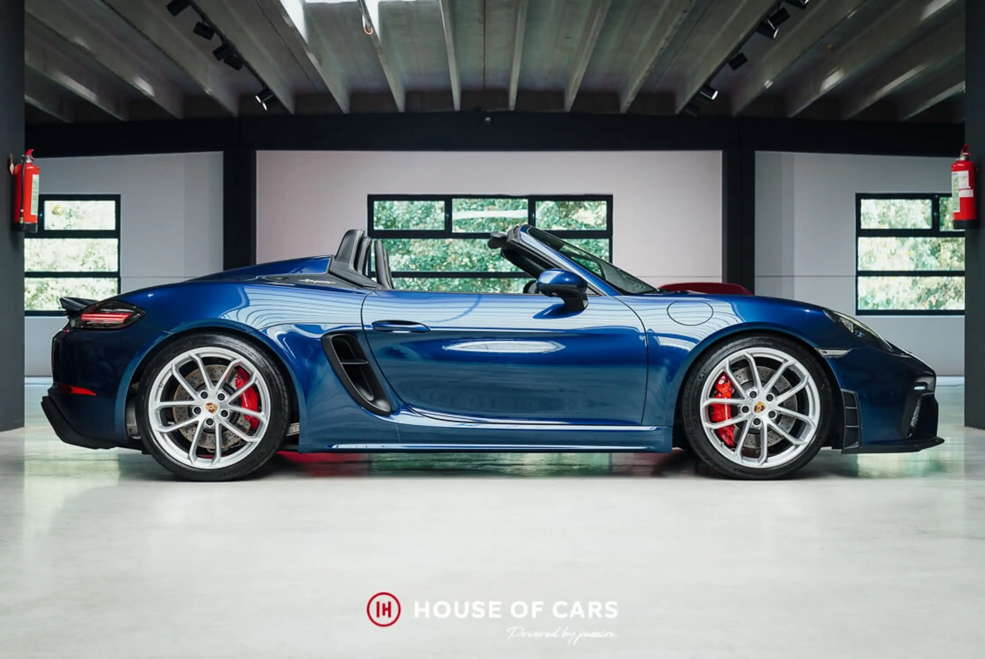 Porsche Boxster 718 SPYDER MANUAL 1ST PAINT  PORSCHE APPROVED 2027 — photo 5