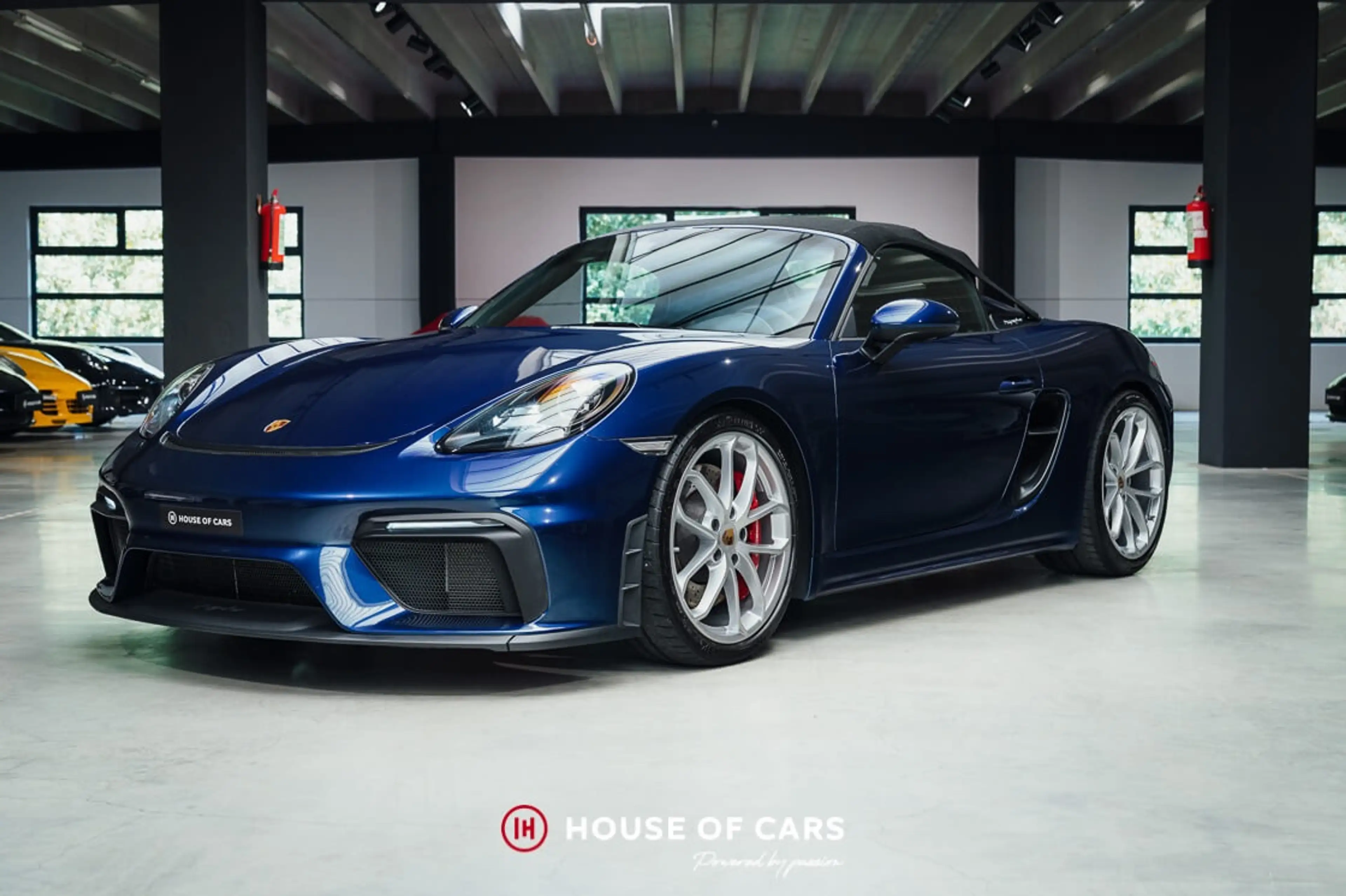 Porsche Boxster 718 SPYDER MANUAL 1ST PAINT  PORSCHE APPROVED 2027 — photo 2