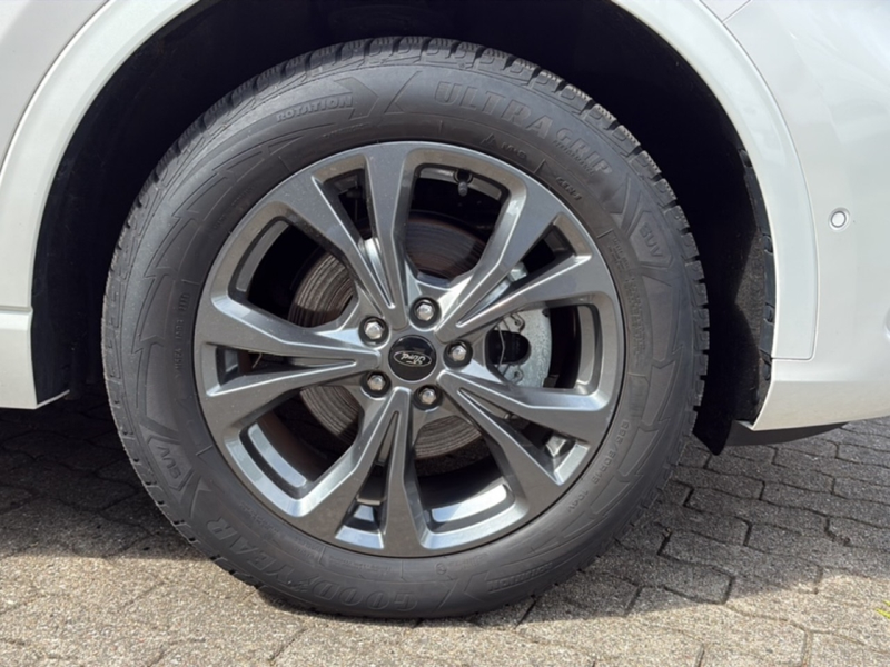 Ford Kuga ST-LINE X PHEV / WINTERPAKET / ACC / BLIS / AHK — photo 11