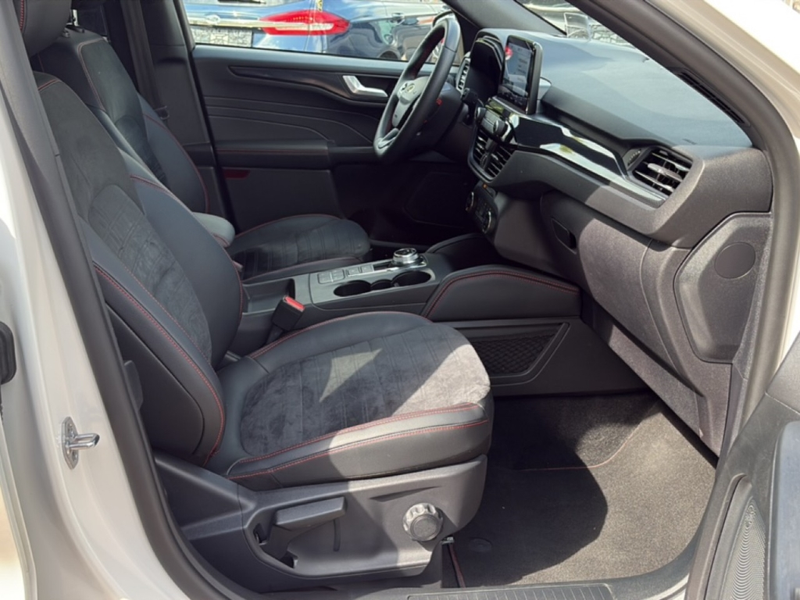Ford Kuga ST-LINE X PHEV / WINTERPAKET / ACC / BLIS / AHK — photo 12