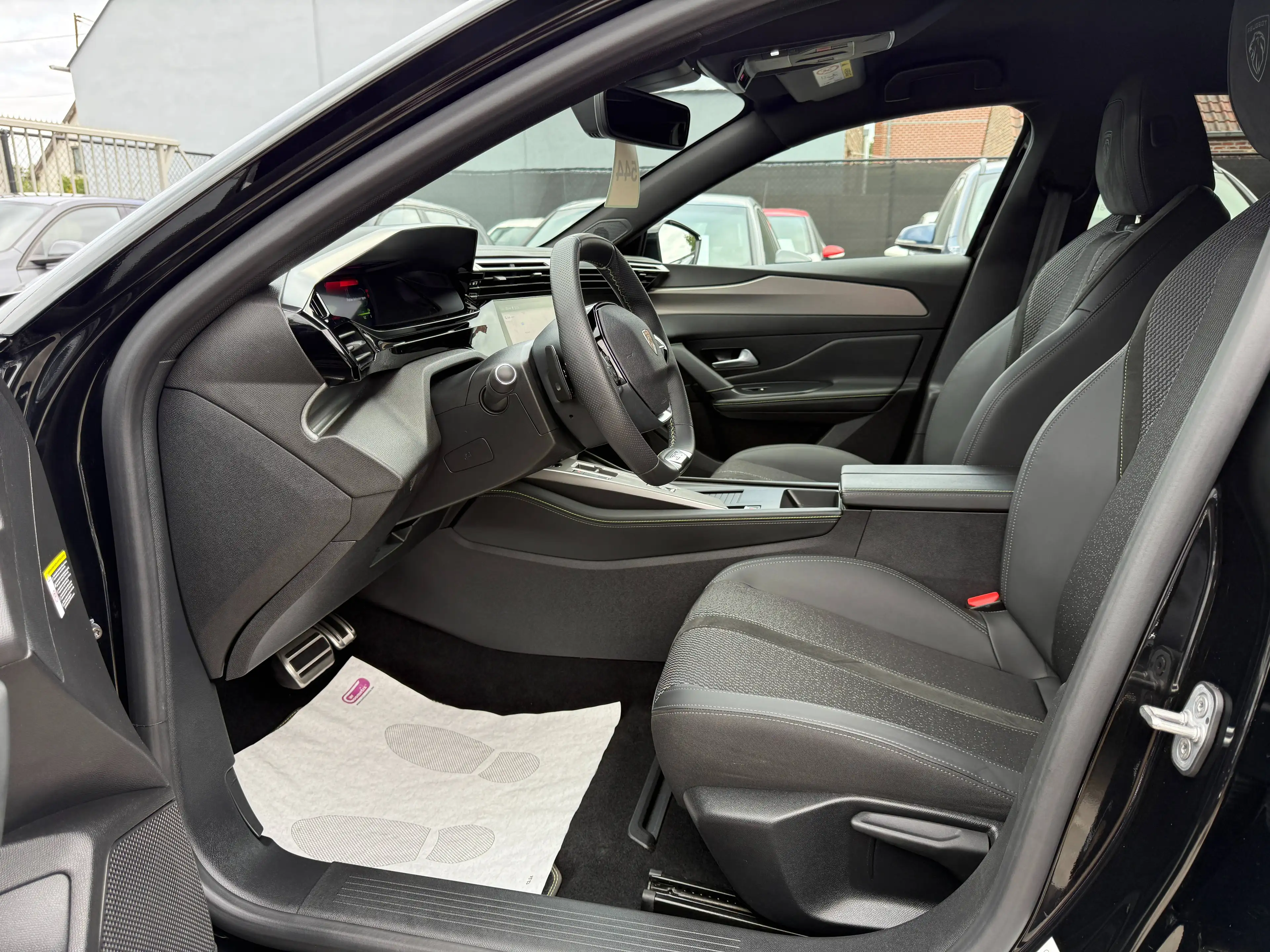 Peugeot 408 1.2i TURBO HYBRID GT-LINE AUTOMAAT NAVI LEDER FULL LED 360 CAMERA CARPLAY — photo 13