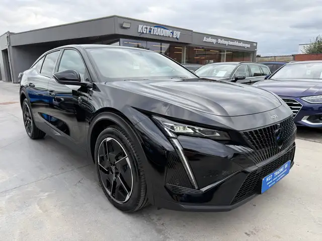 Peugeot 408 view 3