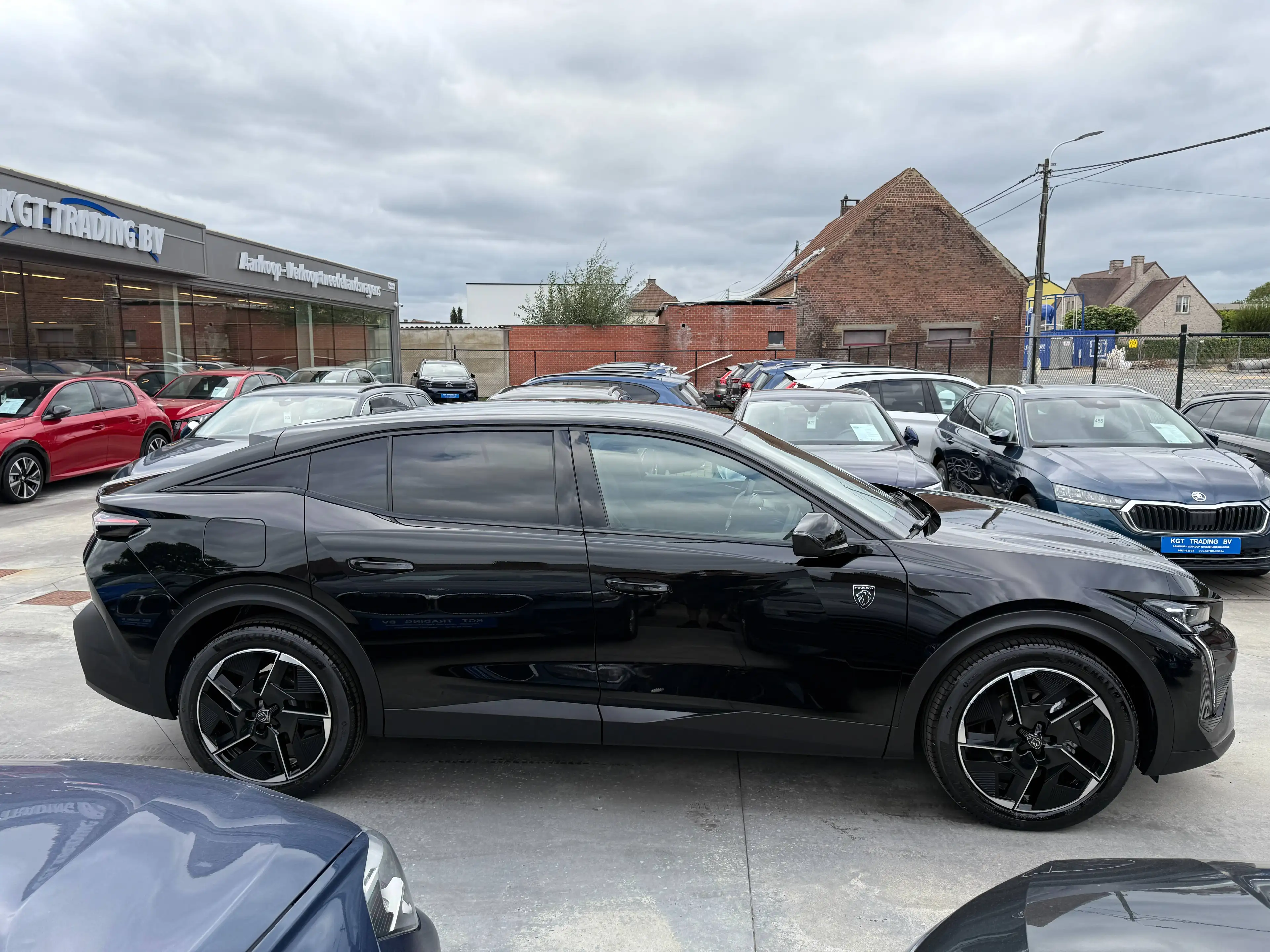 Peugeot 408 1.2i TURBO HYBRID GT-LINE AUTOMAAT NAVI LEDER FULL LED 360 CAMERA CARPLAY — photo 4