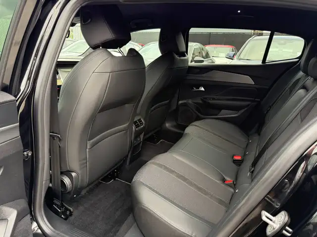 Peugeot 408 view 15
