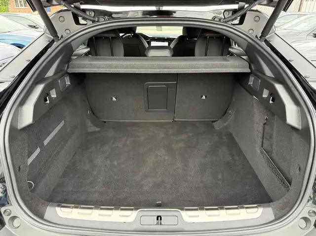 Peugeot 408 view 16