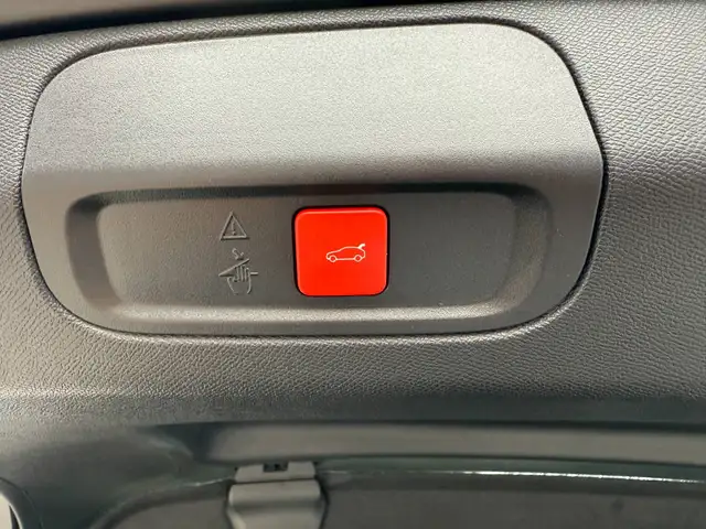 Peugeot 408 view 17