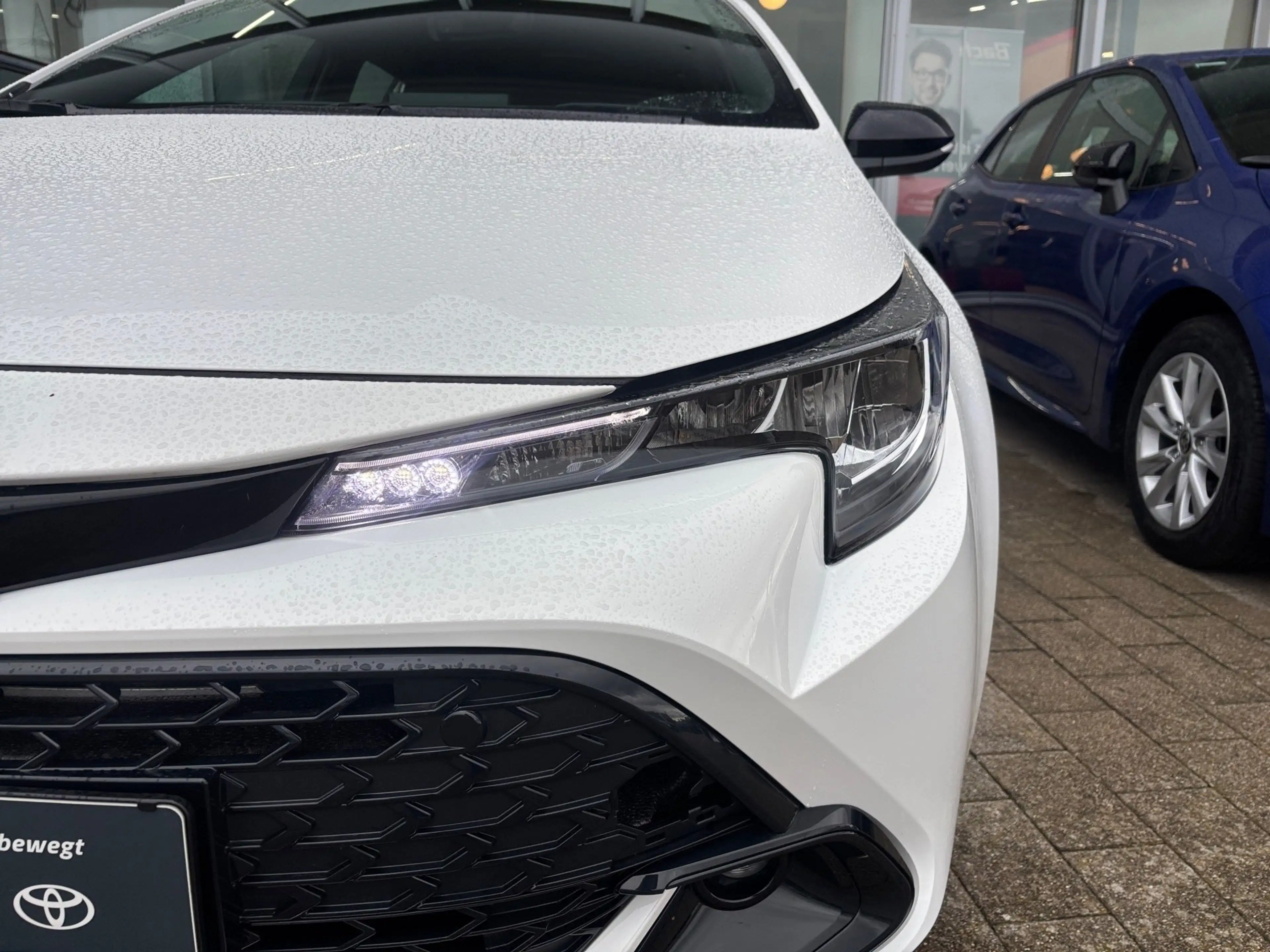 Toyota Corolla 2.0 l Hybrid TS. Business Edition AUT — photo 5