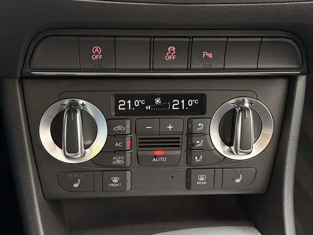 Audi Q3 view 25
