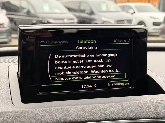 Audi Q3 view 28