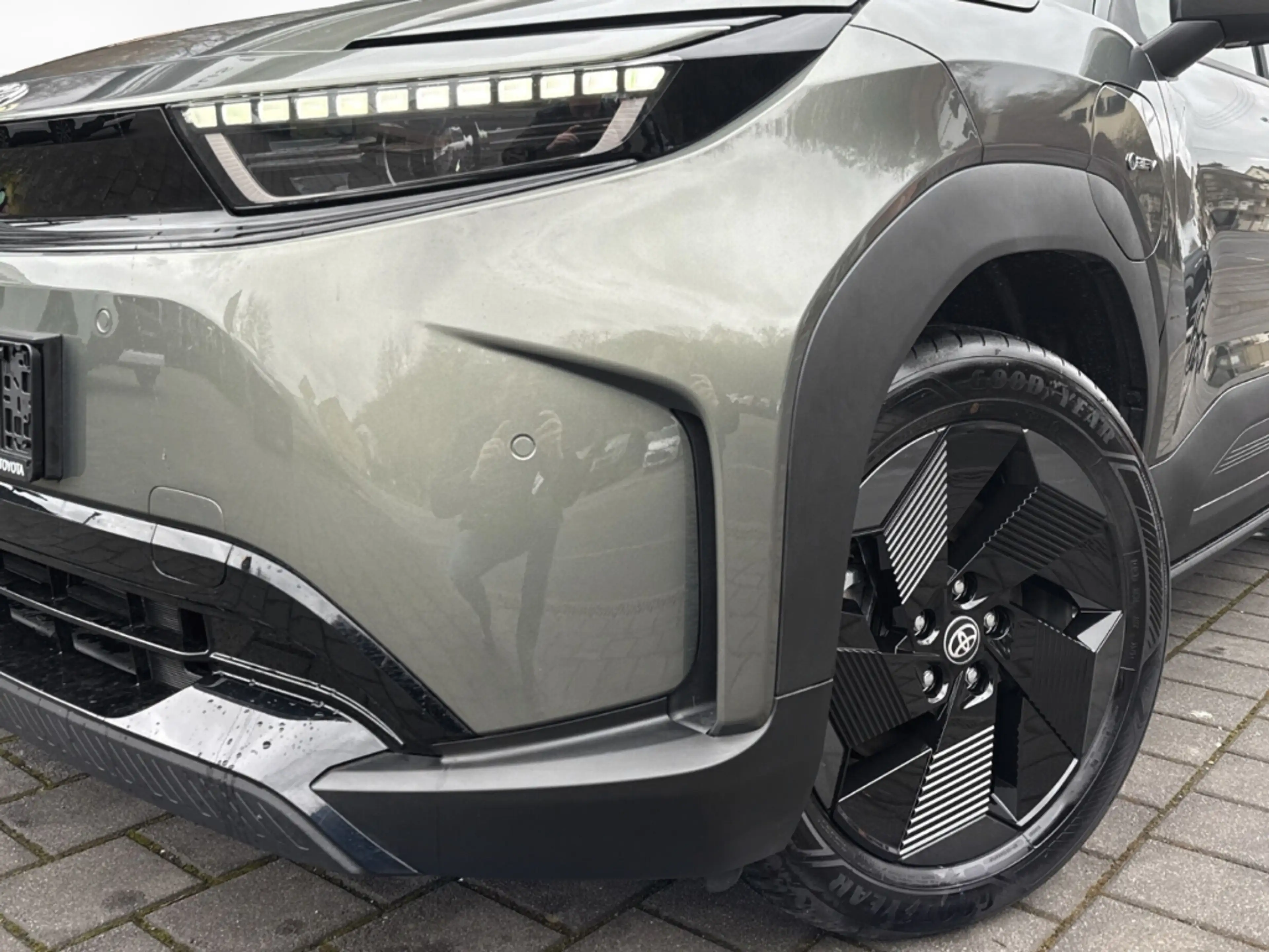 Toyota Urban Cruiser Teamplayer 4x2 61kWh +Sitzheizung +Kamera — photo 7