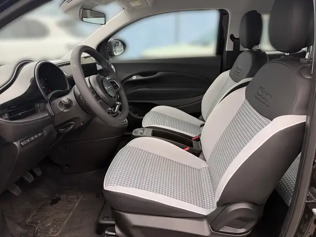 Fiat 500 view 11
