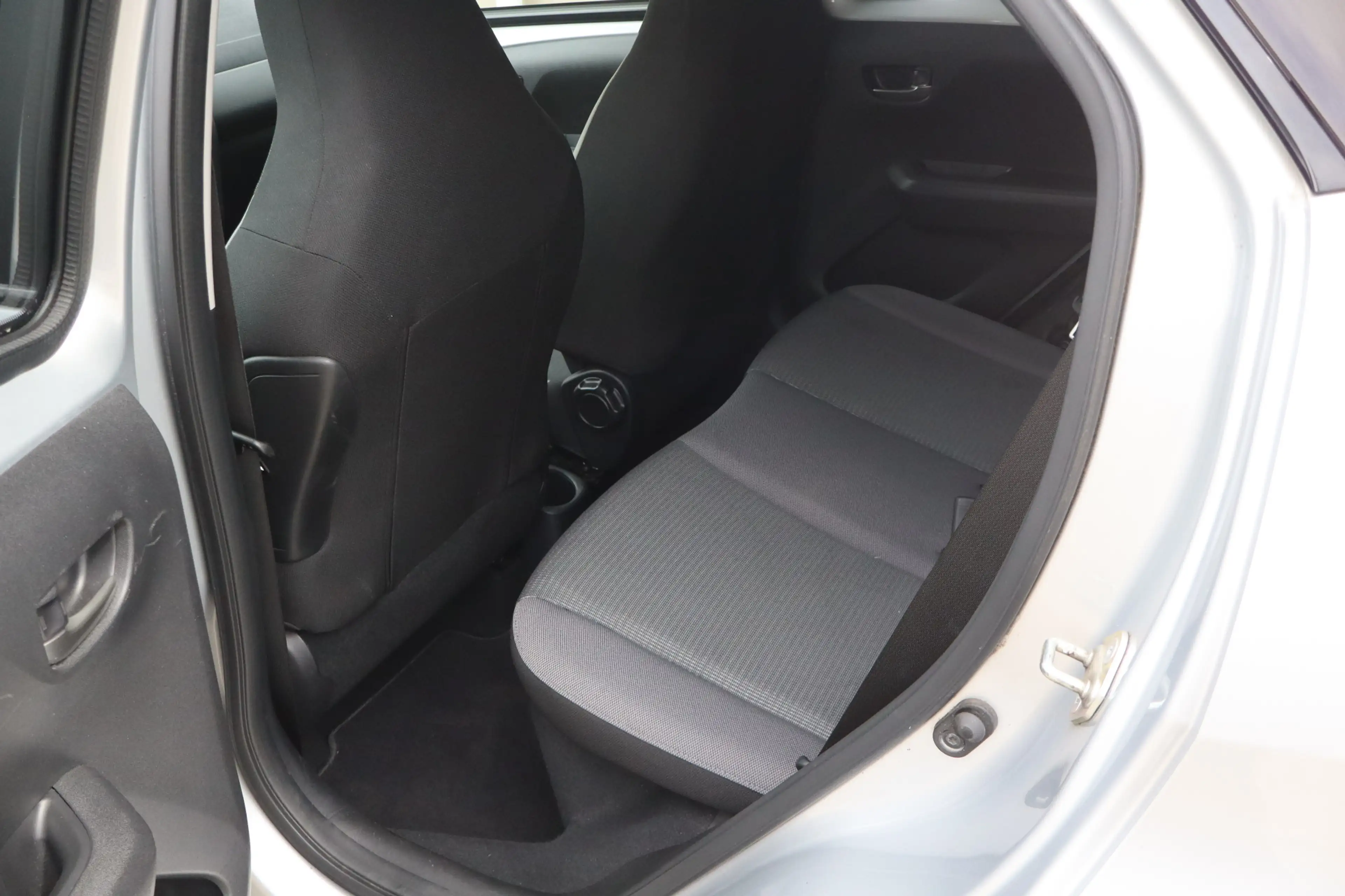 Toyota Aygo 1.0 VVT-i x-joy - NL- Auto!! Apple I Camera I Crui — photo 24