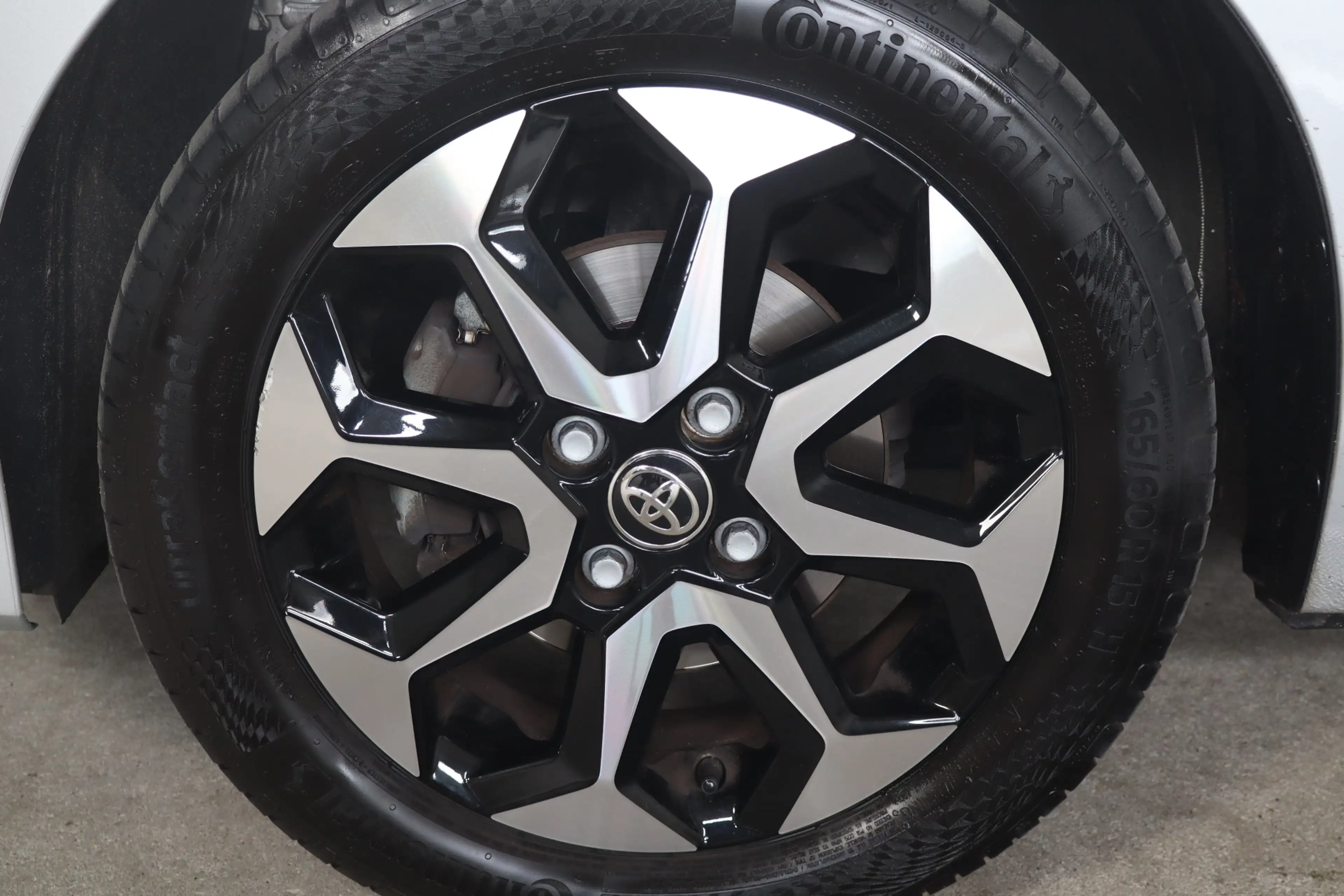 Toyota Aygo 1.0 VVT-i x-joy - NL- Auto!! Apple I Camera I Crui — photo 16