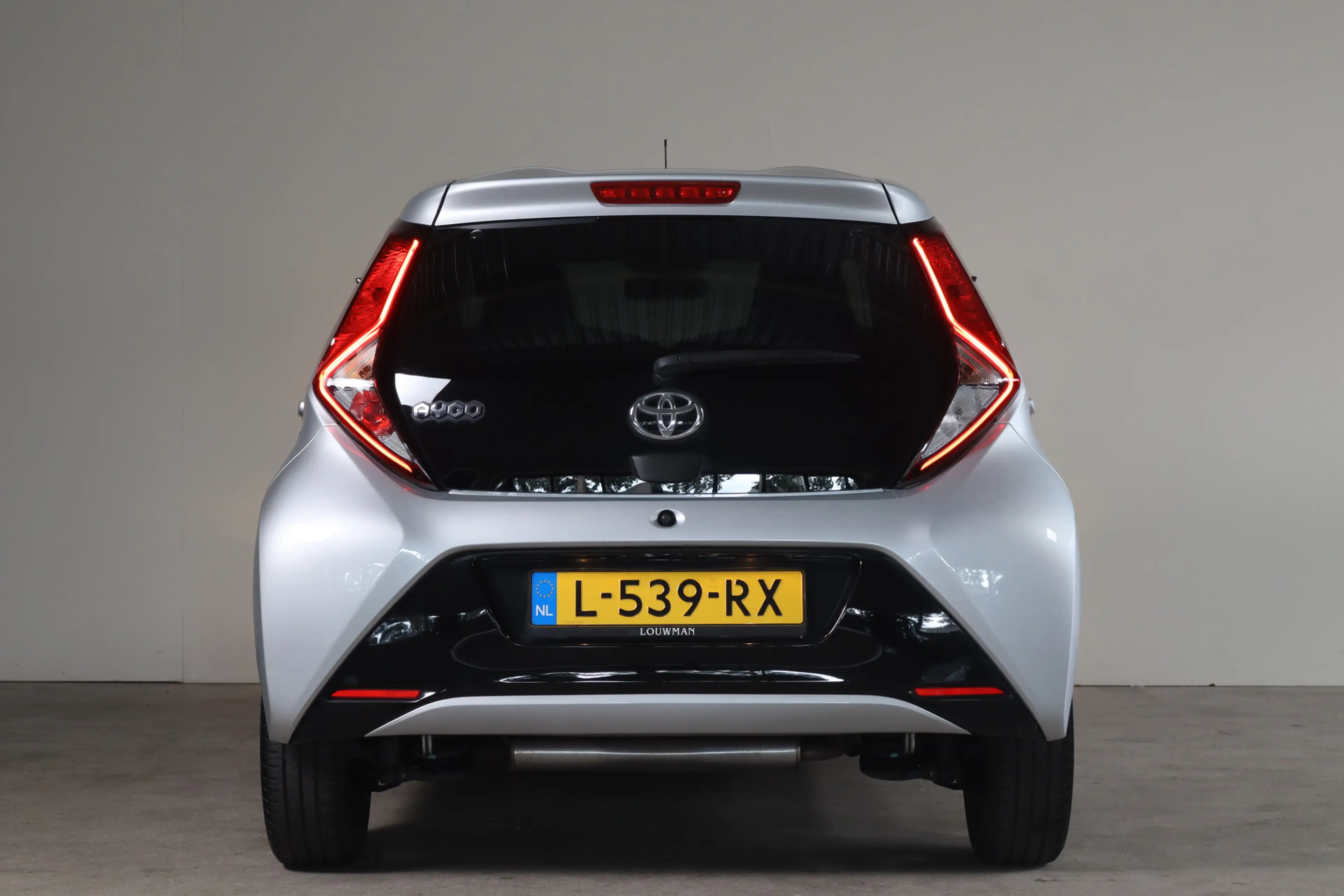 Toyota Aygo 1.0 VVT-i x-joy - NL- Auto!! Apple I Camera I Crui — photo 28