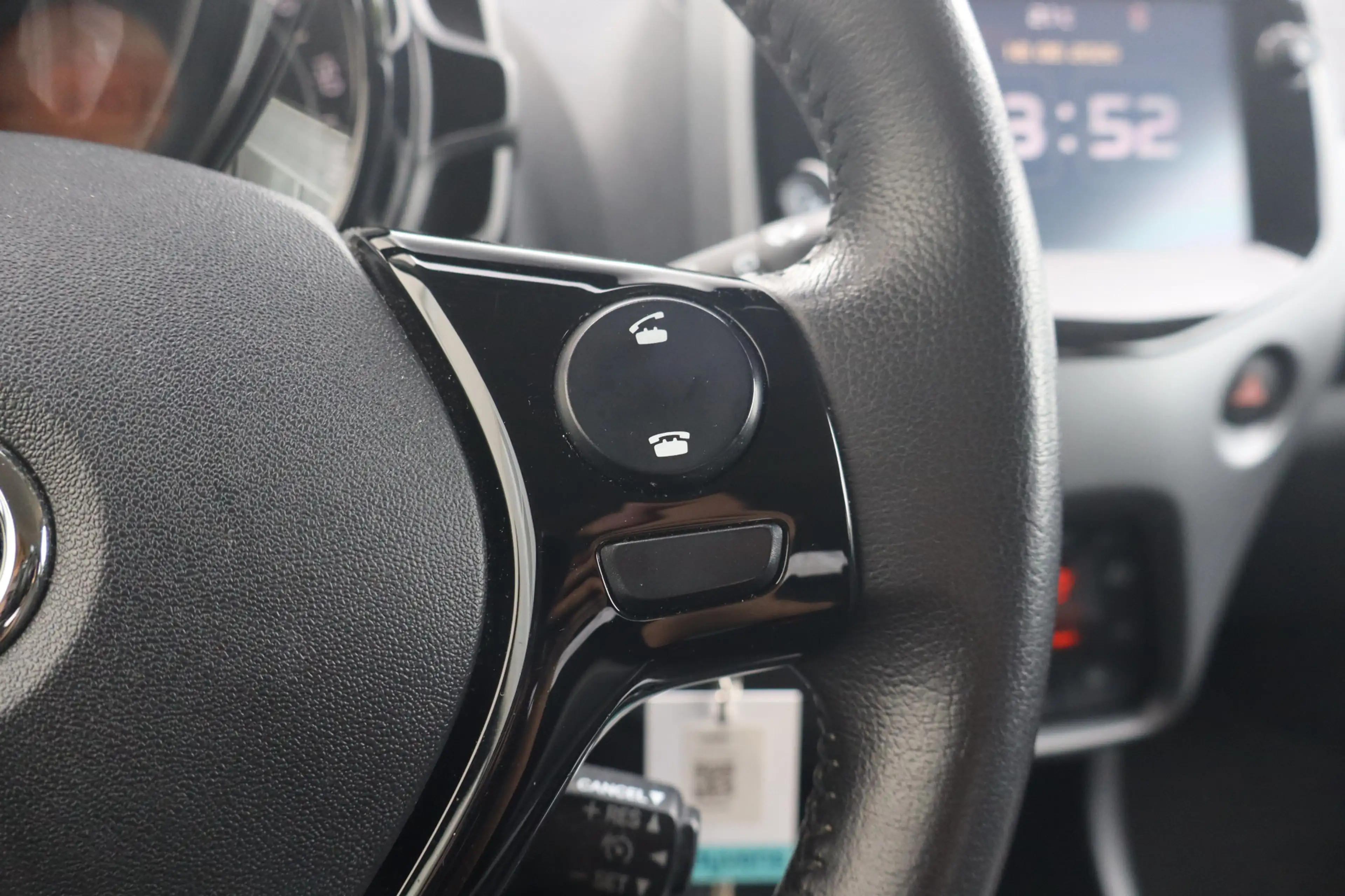 Toyota Aygo 1.0 VVT-i x-joy - NL- Auto!! Apple I Camera I Crui — photo 18