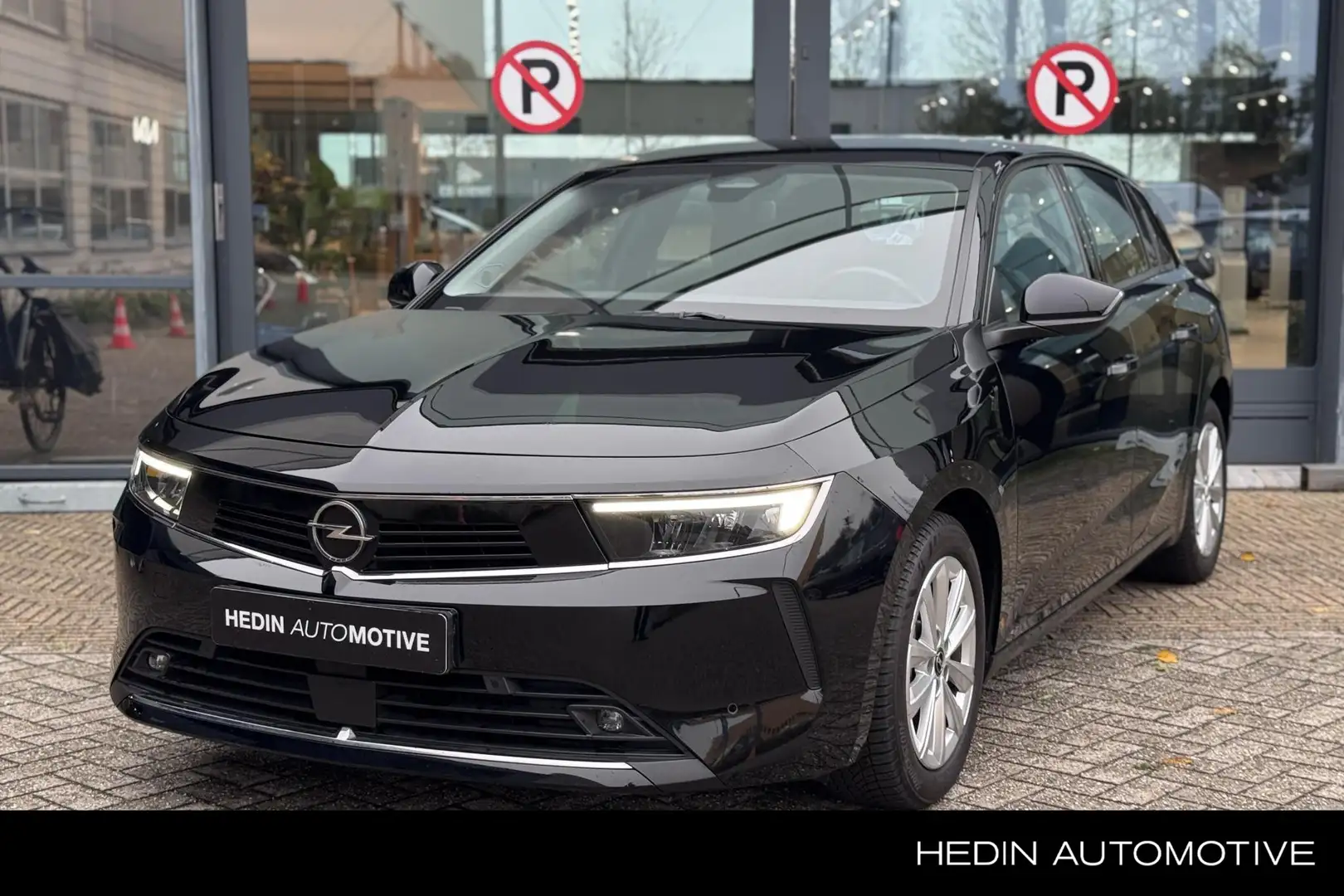 Opel Astra 1.2T Edition 110pk | Navigatie | Cruise Control | Noir - 1