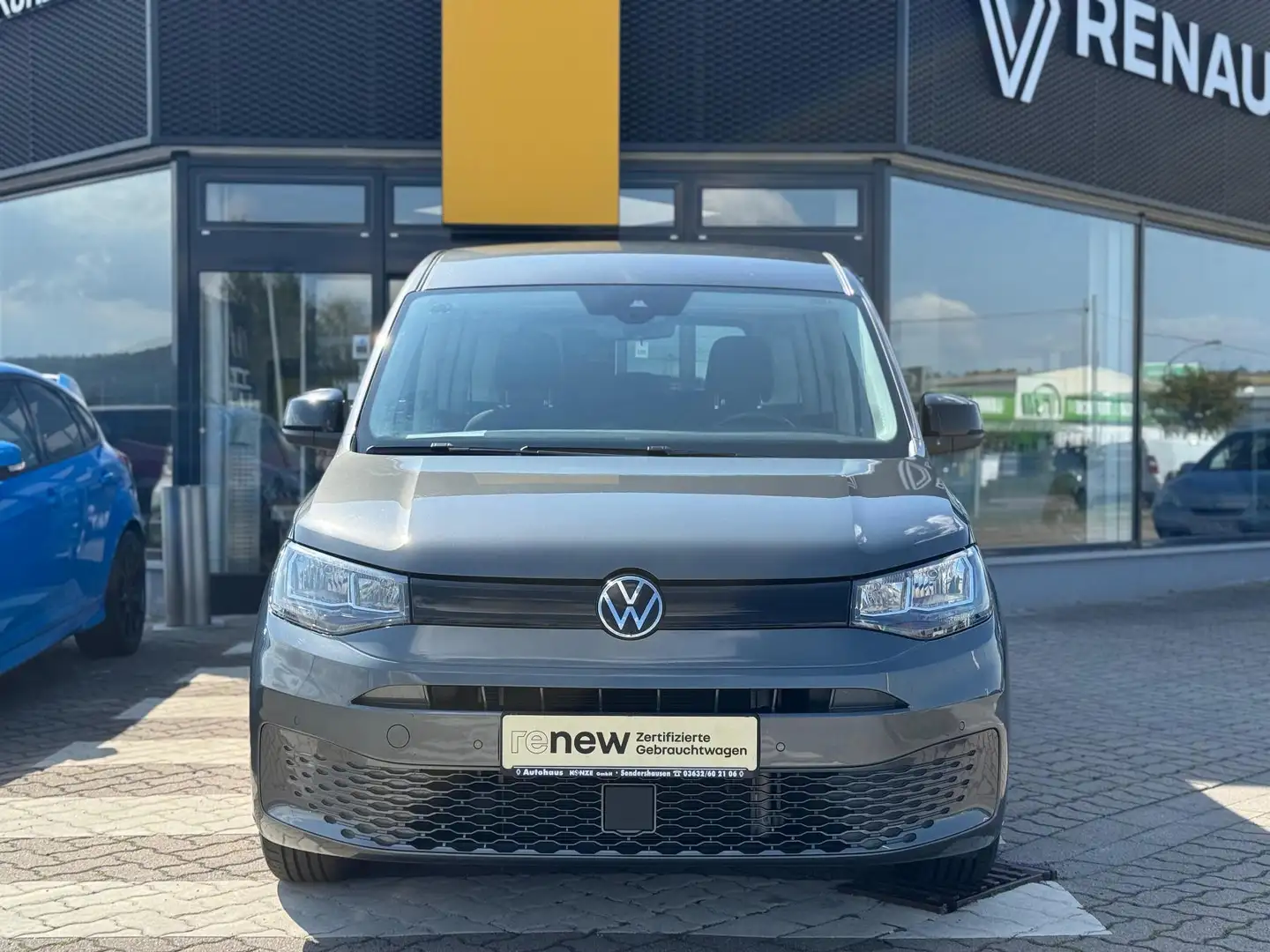 Volkswagen Caddy Maxi 2.0 TDI DSG Trendline *7-Sitzer* Grau - 2