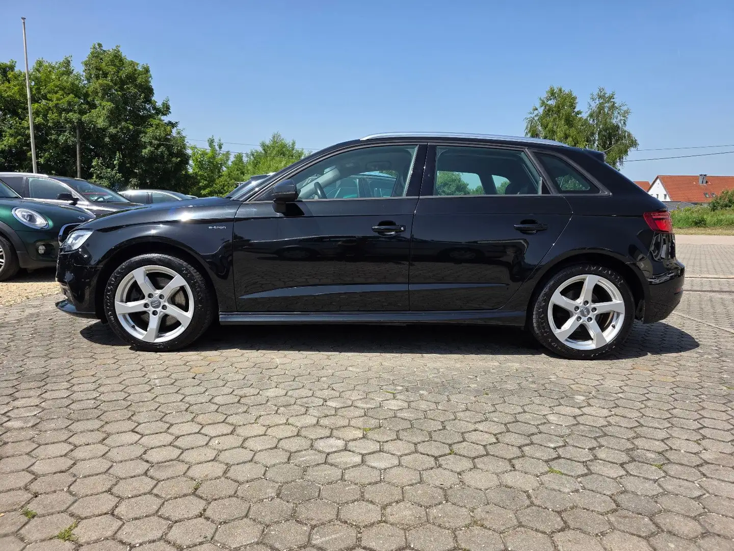 Audi A3 Sportback e-tron sport Negro - 2