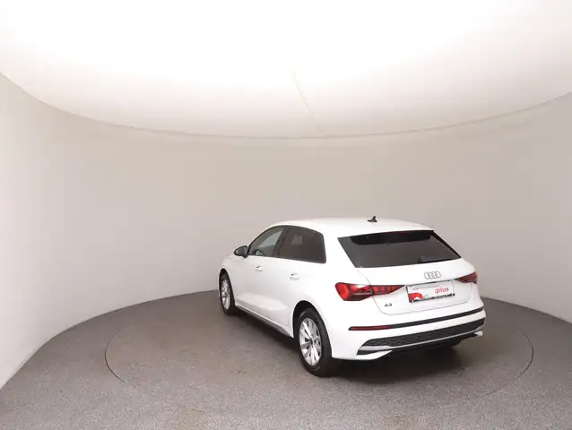 Audi A3 view 5