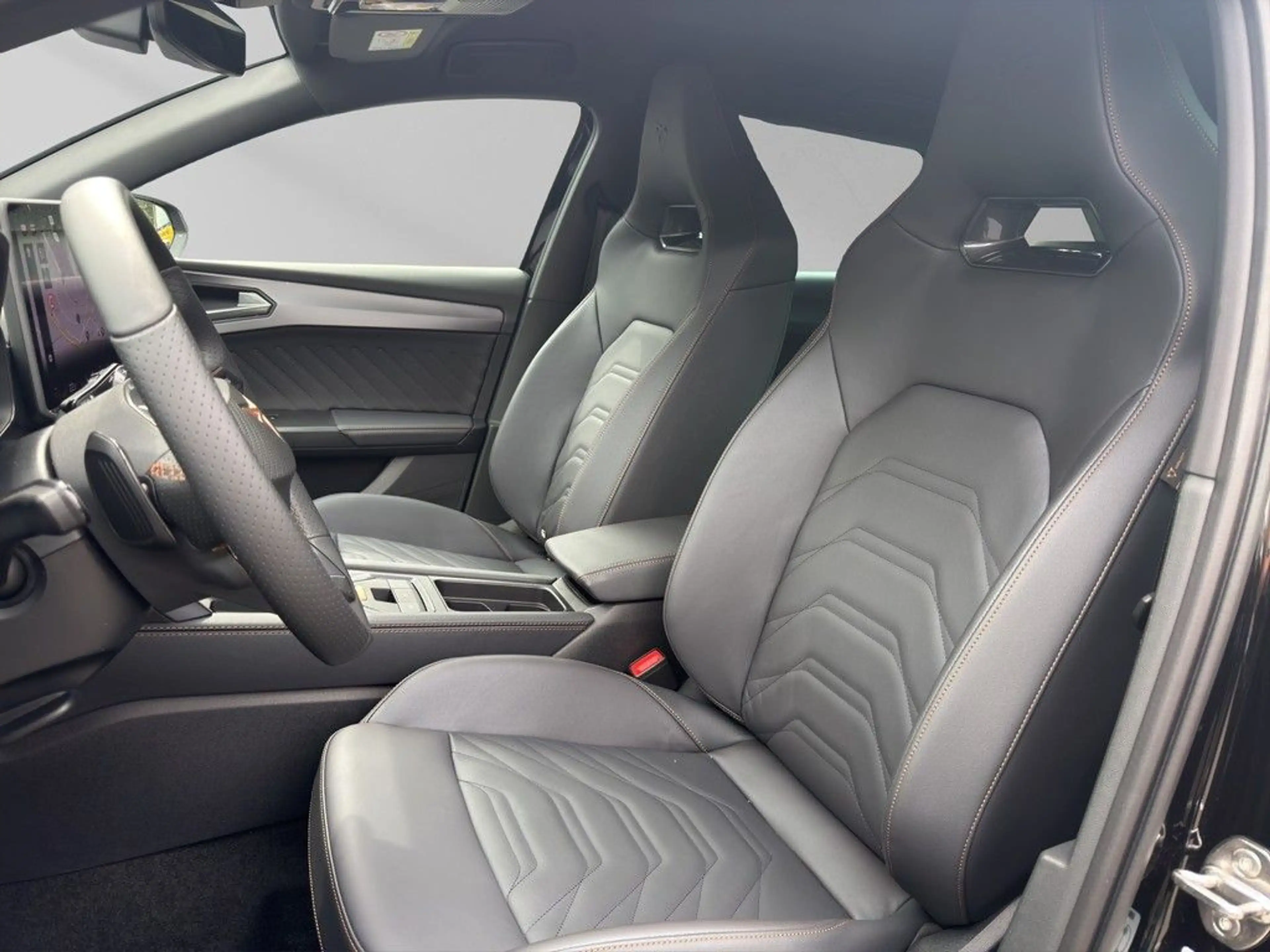 CUPRA Leon Sportstourer VZ Black AHK-NAVI-LED-RFK — photo 12